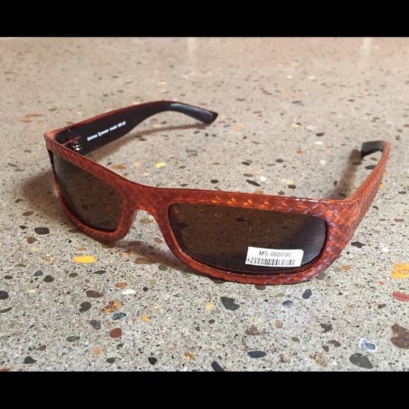 Choose 1 "Quilted" Sunglasses Melissa Eyewear - Picture 8 of 16